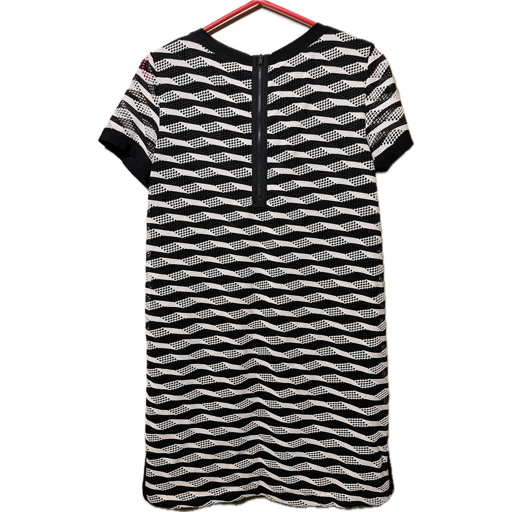 Maggy London Modern Black & Cream Short Sleeved Midi Dress sz 8 - Picture 5 of 10